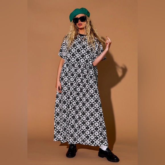 Dressed in Lala Never Too Much Oversized Dress - Picture 1 of 5